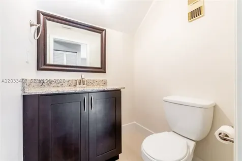 19160 NW 82nd Cir Court Hialeah FL 33015