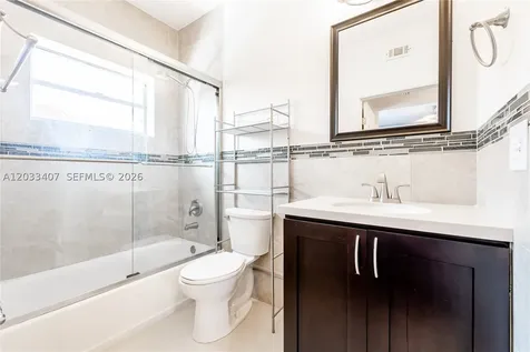 19160 NW 82nd Cir Court Hialeah FL 33015