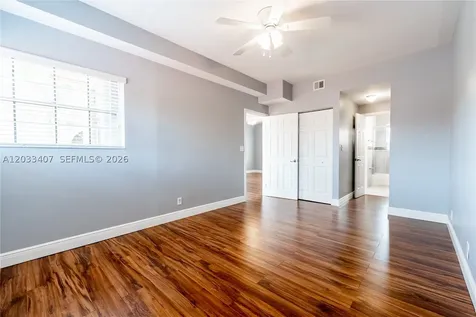 19160 NW 82nd Cir Court Hialeah FL 33015