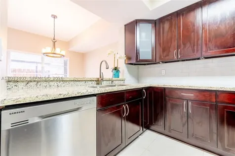 19160 NW 82nd Cir Court Hialeah FL 33015