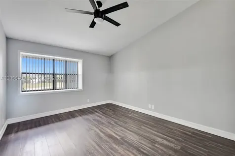 3325 S Carambola Circle S Coconut Creek FL 33066