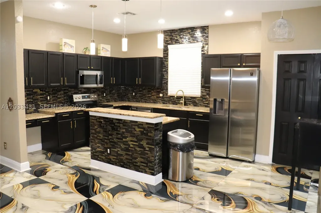 664 Oxford Drive Other City - In The State Of Florida FL 33897
