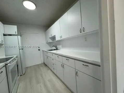 5401 Collins Avenue Miami Beach FL 33140
