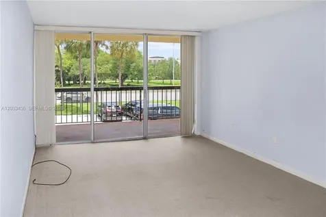 10425 SW 112th Avenue Miami FL 33176