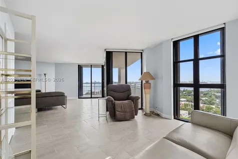 1000 Quayside Terrace Miami FL 33138