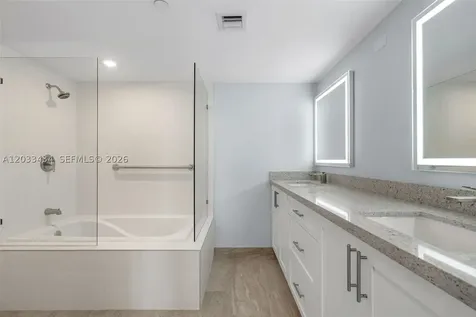 1000 Quayside Terrace Miami FL 33138