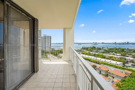 1000 Quayside Terrace Miami FL 33138