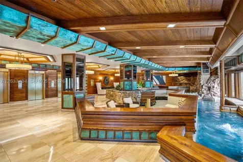 1000 Quayside Terrace Miami FL 33138