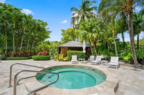 1000 Quayside Terrace Miami FL 33138