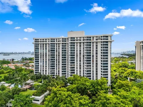 1000 Quayside Terrace Miami FL 33138