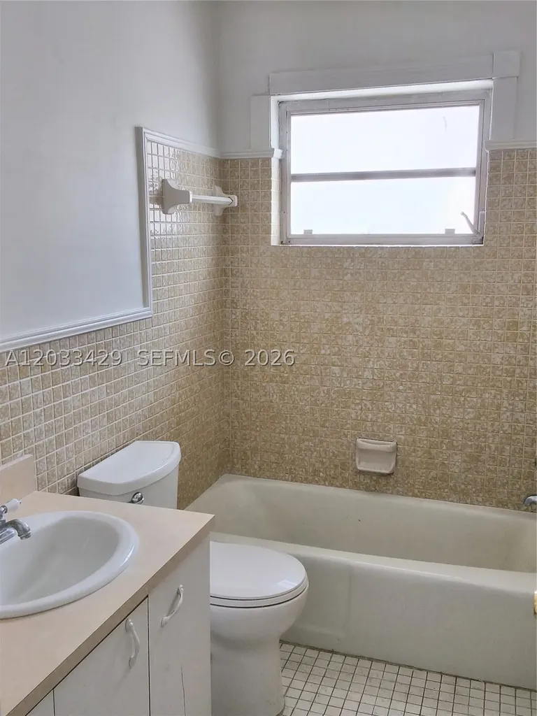 1826 Cleveland Street Hollywood FL 33020