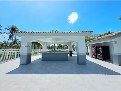 2600 S University Drive Davie FL 33328