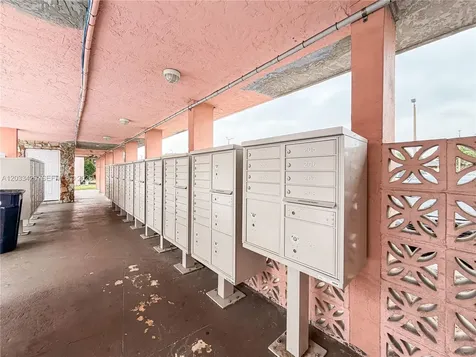 19761 SW 114th Avenue Miami FL 33157