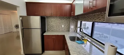 16909 N Bay Road Sunny Isles Beach FL 33160