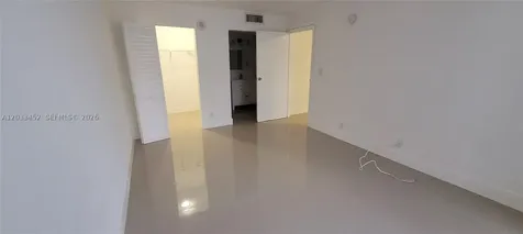 16909 N Bay Road Sunny Isles Beach FL 33160