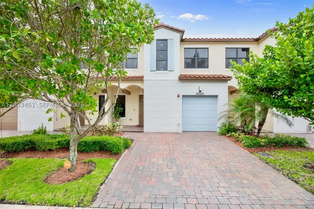 20930 NW 1st Street Pembroke Pines FL 33029