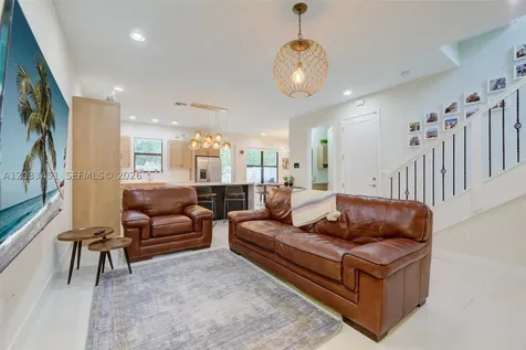 20930 NW 1st Street Pembroke Pines FL 33029