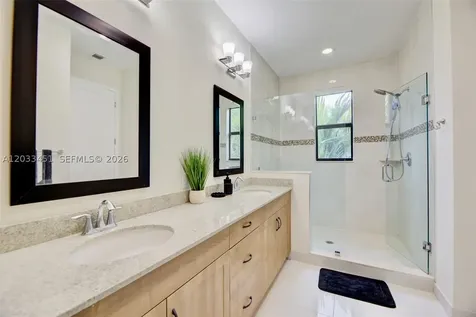 20930 NW 1st Street Pembroke Pines FL 33029
