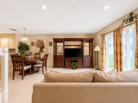 532 NW 208th Terrace Pembroke Pines FL 33029