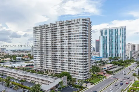 Hallandale Beach FL 33009