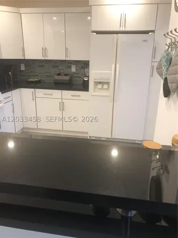 Hallandale Beach FL 33009