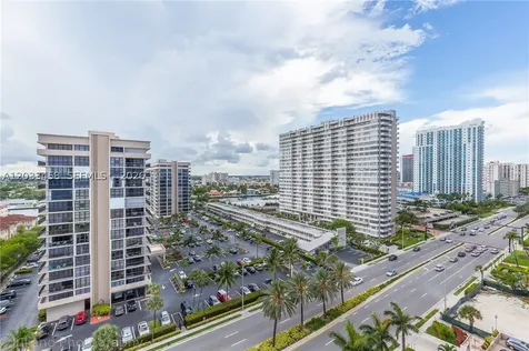 Hallandale Beach FL 33009
