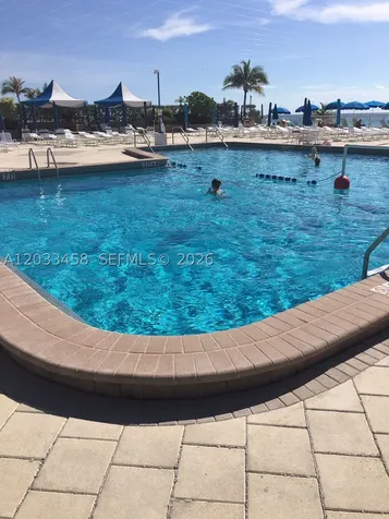 Hallandale Beach FL 33009