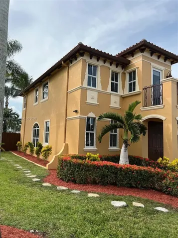 2804 SW 152nd Place Miami FL 33185