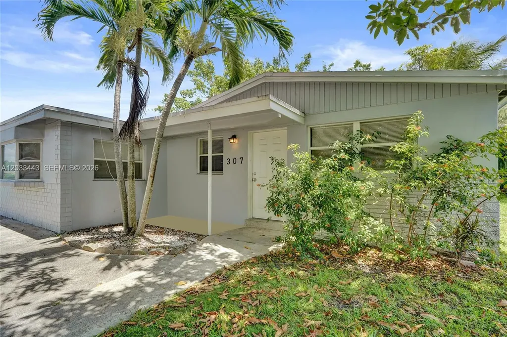 307 NW 11th Avenue Delray Beach FL 33444