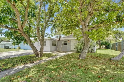 307 NW 11th Avenue Delray Beach FL 33444