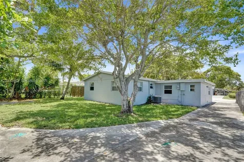 307 NW 11th Avenue Delray Beach FL 33444
