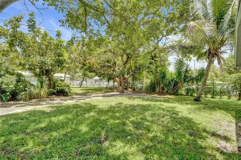 307 NW 11th Avenue Delray Beach FL 33444