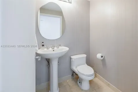 21050 Point Place Aventura FL 33180