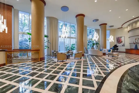 21050 Point Place Aventura FL 33180
