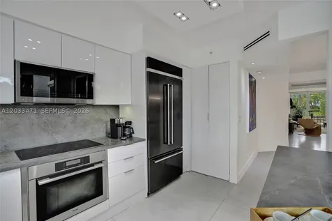 19111 Collins Avenue Sunny Isles Beach FL 33160