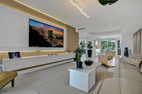 19111 Collins Avenue Sunny Isles Beach FL 33160