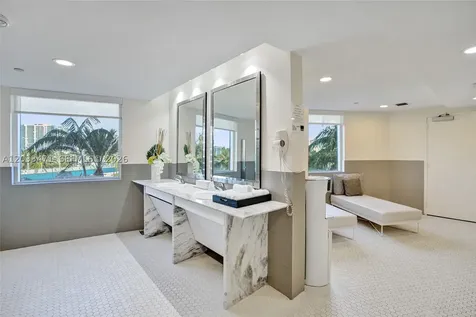 19111 Collins Avenue Sunny Isles Beach FL 33160