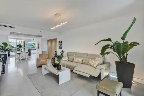 19111 Collins Avenue Sunny Isles Beach FL 33160