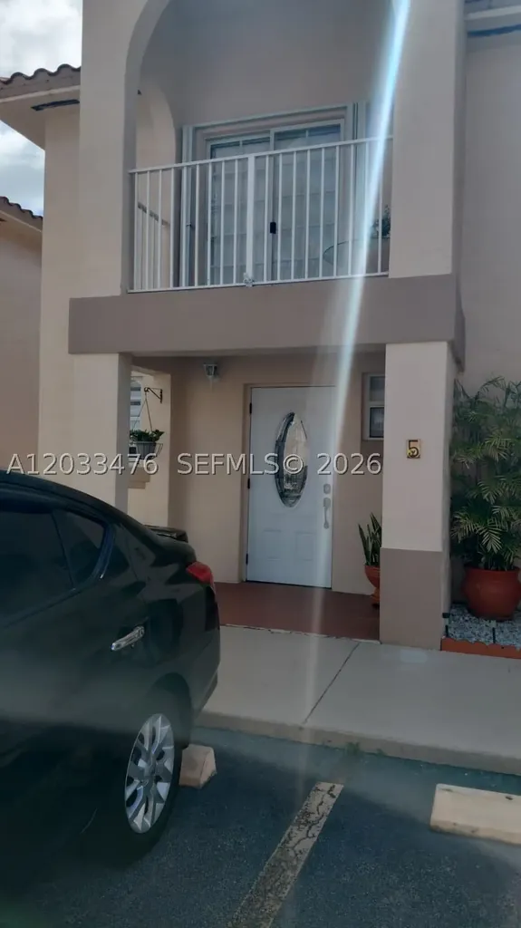 507 W 68th Street Hialeah FL 33014