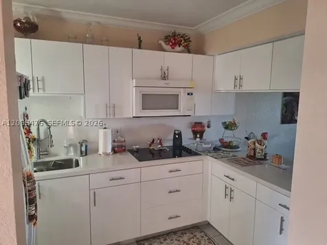 507 W 68th Street Hialeah FL 33014
