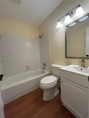 539 Briarwood Circle Hollywood FL 33024