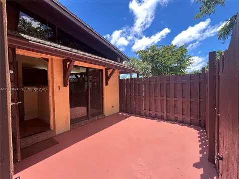 539 Briarwood Circle Hollywood FL 33024