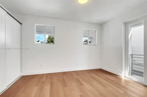 3384 Day Avenue Miami FL 33133