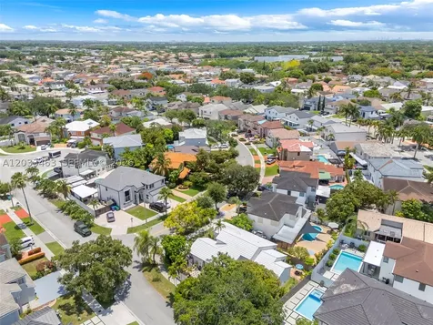 15640 SW 98th Street Miami FL 33196