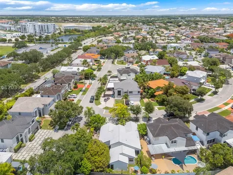 15640 SW 98th Street Miami FL 33196