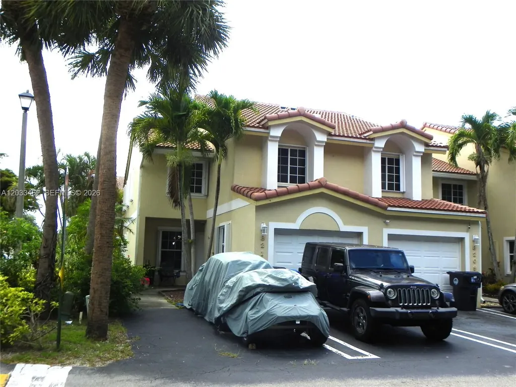 8211 Southgate Boulevard North Lauderdale FL 33068