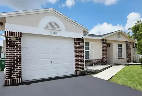 14141 Langley Place Davie FL 33325