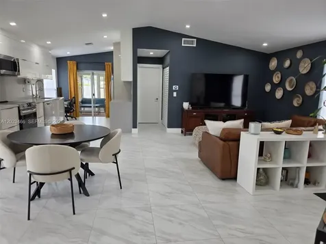 14141 Langley Place Davie FL 33325