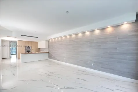 15701 E Collins Sunny Isles Beach FL 33160