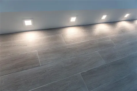 15701 E Collins Sunny Isles Beach FL 33160